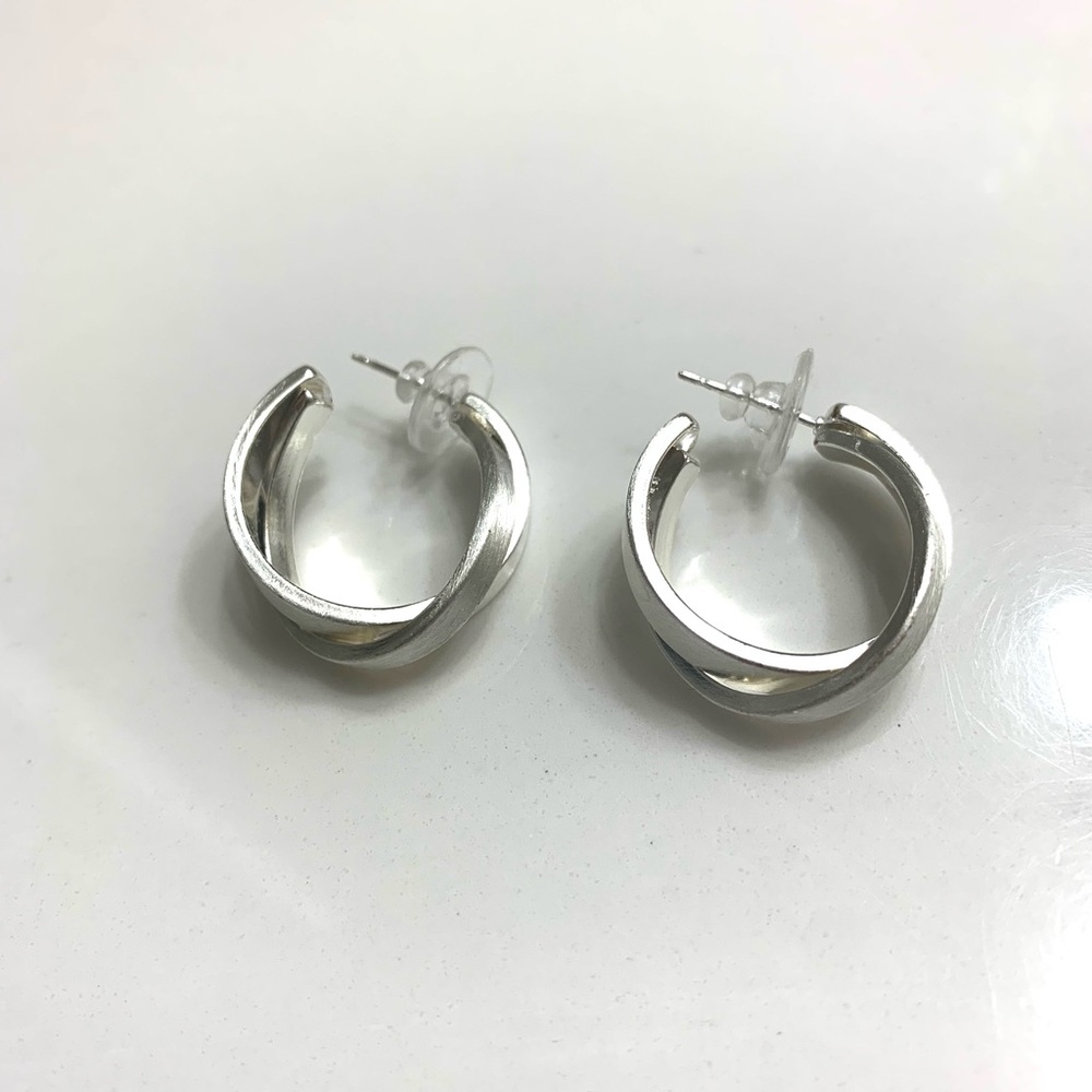 Sterling Silver Eternal Loops Earring